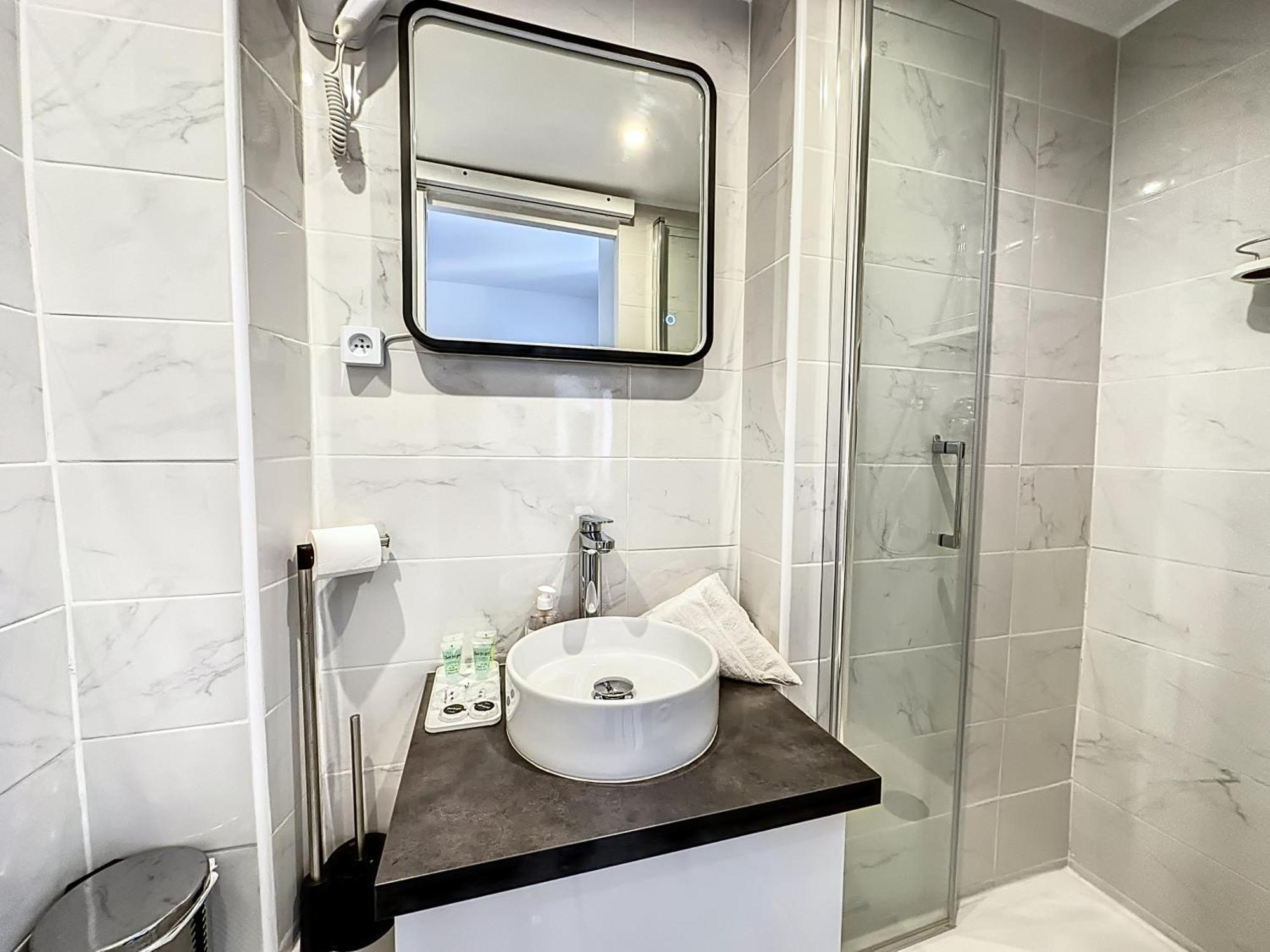 קאן Sweet Home Marceau 6 Studios Hyper Centre Proche De La Mer Et Du Palais מראה חיצוני תמונה